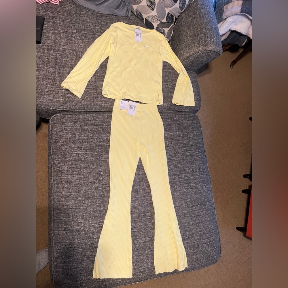 CUTE NIKE SPRING SET